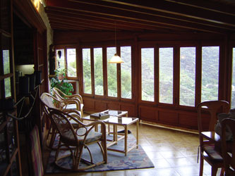 verlgaste Terrasse verlgaste Terrasse